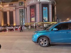 -环球港-停车场