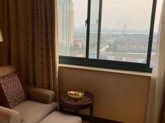 -山明水秀大饭店