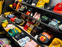 -酷乐潮玩(金桥国际店)