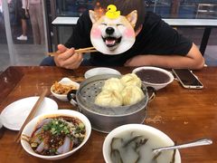 -胡成记口蘑龙眼包子(盐道街店)