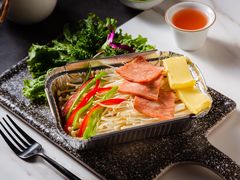 -鹤江桥·红油牛肉粉(SKP店)
