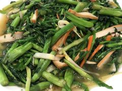 -亭下湖饭店(康岭店)