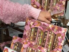 -Laderach 莱德拉(上海环贸iapm店)