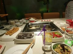 -海底捞火锅鲜切牛肉主题店(长寿路店)