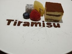 -窗外西餐厅(普罗理想国店)