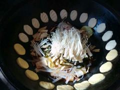 鲶鱼-铁锅炖活鱼