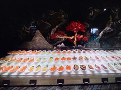 -雍容荟帝王蟹活龙虾展台自助(IFS黑金店)
