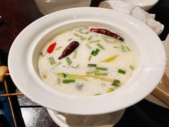 椰汁香茅鸡汤-食肆&Fourteen(武林夜市店)