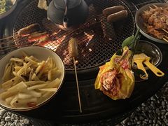 -红河谷晴天别墅轰趴馆