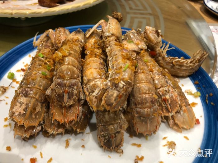 五谷芳乳鸽王（大梅沙总店C区）(网红打卡店)椒盐白濑尿虾图片