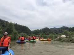 -紫荆关长城漂流