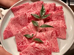 优选和牛上脑中腩-然锅料理