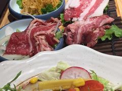 -明洞阿姨·韩式酱蟹烤肉·创意料理(三元桥店)