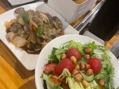 -欢乐牧人蒙古炭烤羊腿(四平路店)