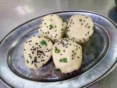 生煎包-老上海食惠裡小籠包生煎包
