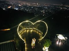 -草山夜未眠景观餐厅