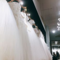 点击看大图 婚纱-果石摄影(汉街skp店)