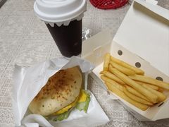 -必胜客(港汇店)