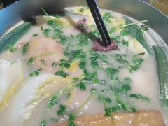 -捞王锅物料理(上海世茂广场店)