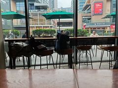 -星巴克(深圳龙华红山6979店)