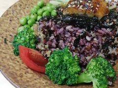 -F+轻食健身赋能空间(中华北路国贸商场店)