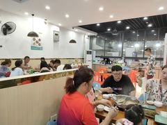 大堂-老何家后安粉·糟粕醋海鲜火锅(三亚湾椰梦长廊店)