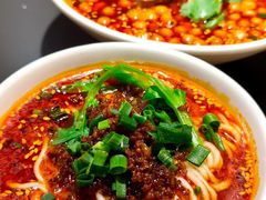 -麻六记(凤凰汇店)