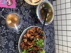 -八两八金·莱芜特色炒鸡(市南漳浦路店)