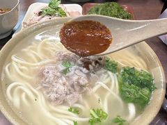 -亮亮面馆(经六路店)