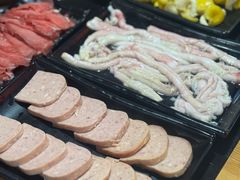 -果松木炭酸菜铜火锅·外婆参鸡汤