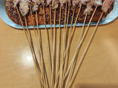 -小董哥烤串·爆汁大油边(故宫店)