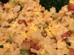 瑶柱叉烧炒饭-避风塘(百联东郊店)
