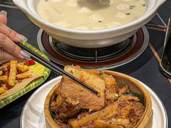 -鱼头泡饭·湖北菜·非物质文化遗产(岳家嘴总店)
