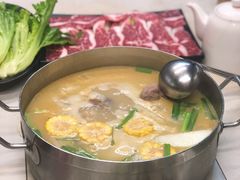 -肥仔文澳门猪骨煲(南京西路店)