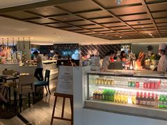 -上海滴水湖皇冠假日酒店