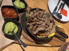 -鸿喜足健康足道采耳艾灸(南纬路店)