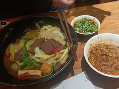 -万记麻辣烫国展总店