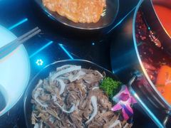 -唯爱KTV聚会餐厅(仙林东城汇店)