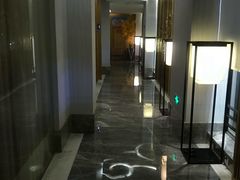 -新盈光·云会所(百丈东路店)