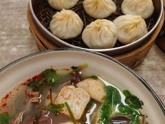 蟹粉汤包-曼曼汤包(建国西路店)