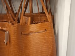 -H&M(来又来时尚购物广场店)