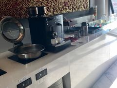 -上海滴水湖皇冠假日酒店