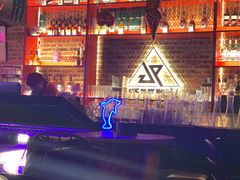 -UP嘻哈酒吧(粉巢店)