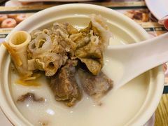 花膠豬肺湯-添好运点心专门店(百老汇店)