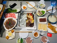 -海底捞火锅(杭州滨江九宜城店)
