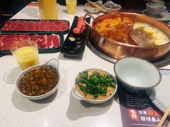 -牛村来人潮汕牛肉火锅(西单店)