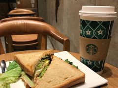 蛋香金枪鱼谷物三明治-星巴克臻选(深圳罗湖万象城店)