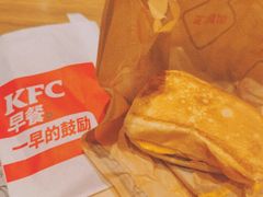 猪柳蛋帕尼拿铁薯餐-肯德基(殷巷苏果店)