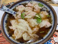 招牌野馄炖-老谢野馄饨(延安路店)