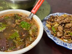 -杨老大生皮白族菜